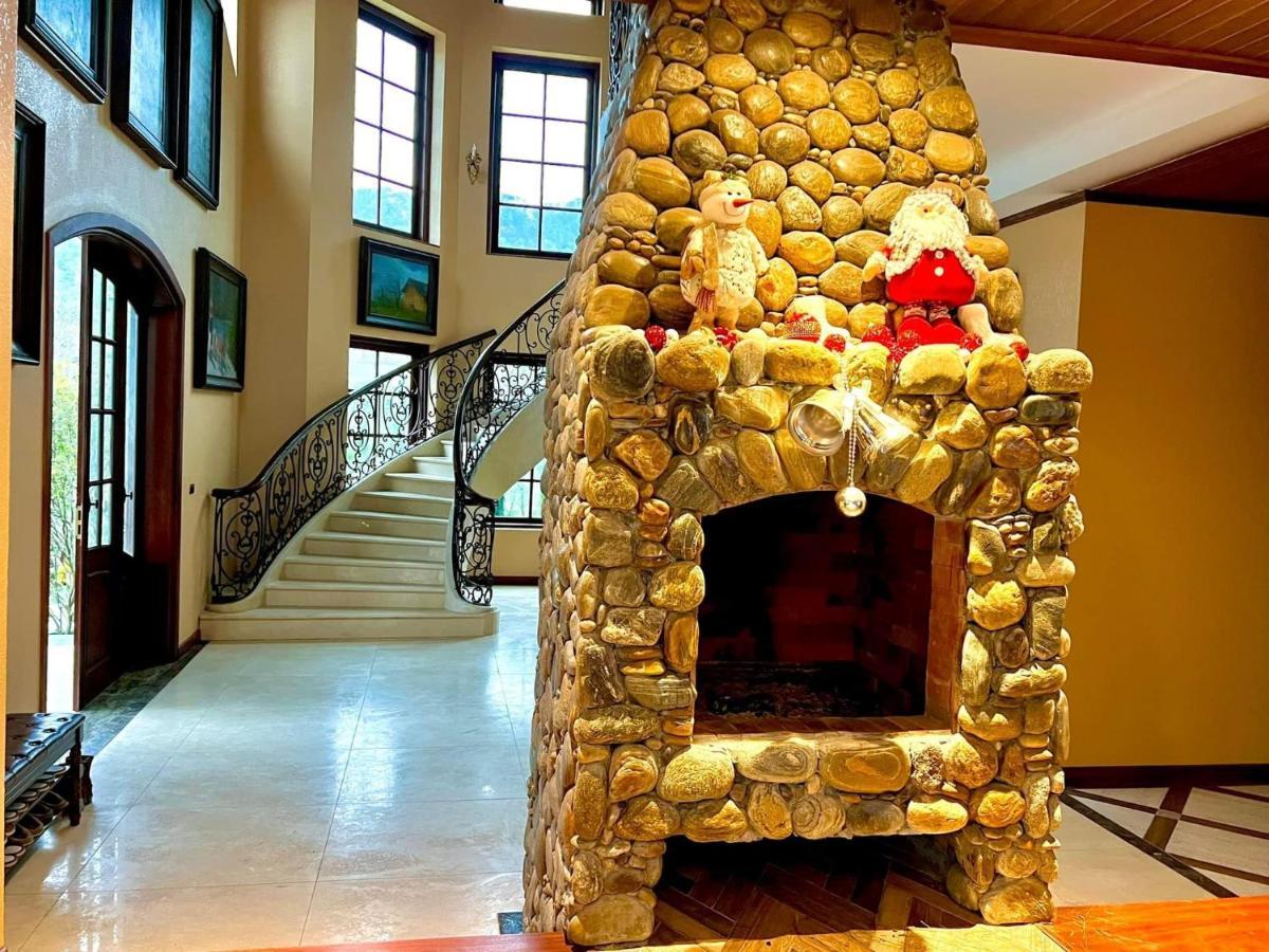 Hotel Ba De Hanoï